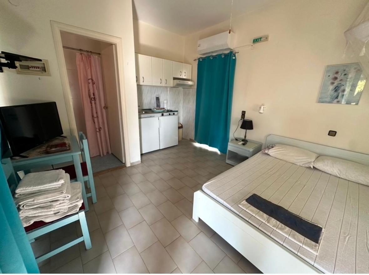 Tersanas Beach Apartments Chorafakia Eksteriør bilde